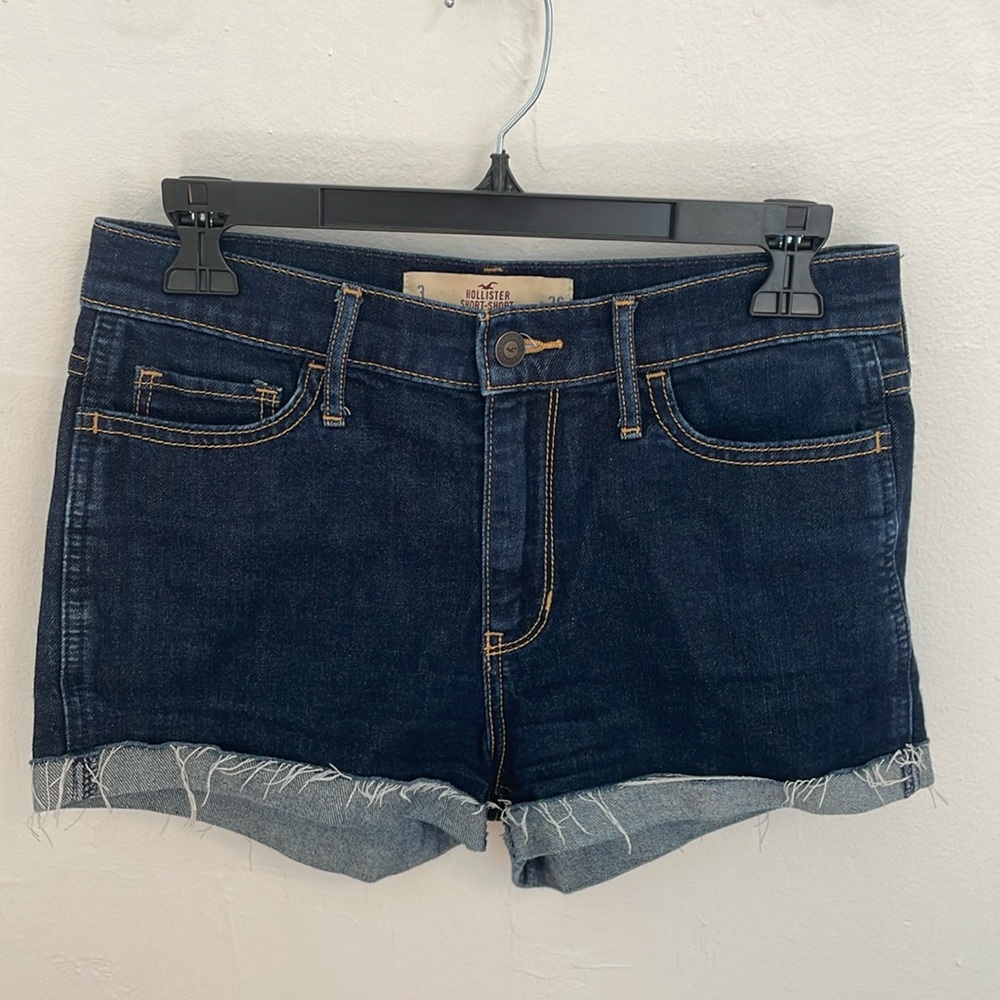 Hollister High Rise Dark Wash Denim Shorts (3/26)